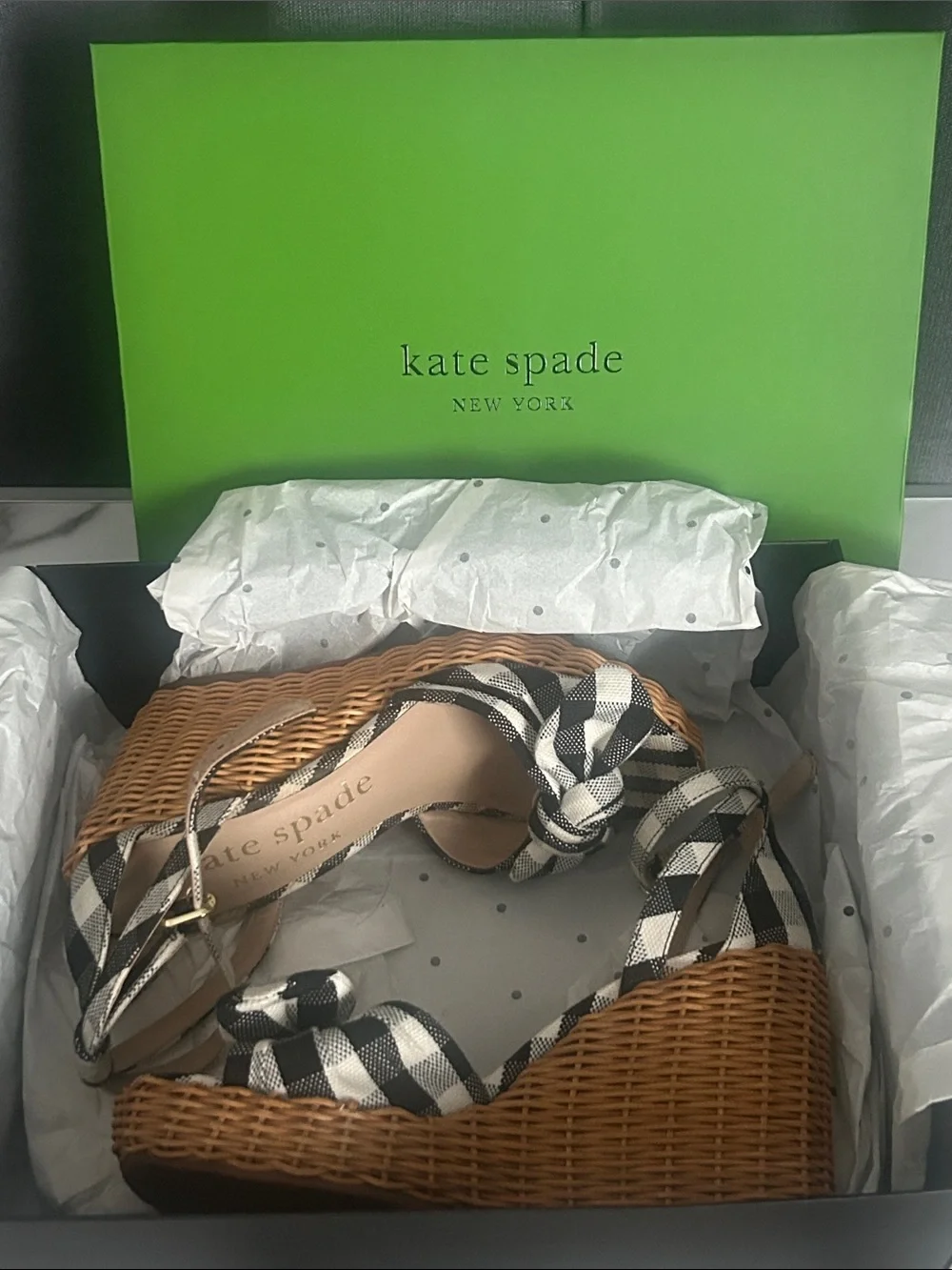 kate spade Black & White Gingham Bow wedges Sandals size 8.5 Tianna Wicker